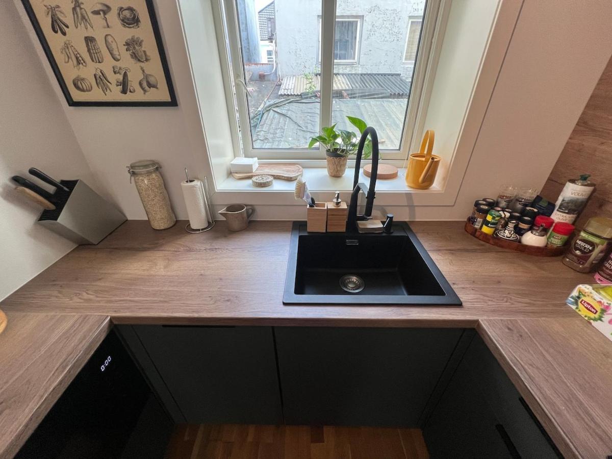 Cozy Gem In The Heart Of Apartment